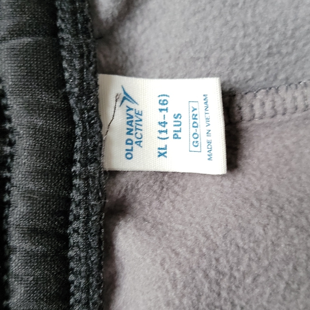2 pairs Old navy boys pants dry fit plus size XL - Picture 3 of 3